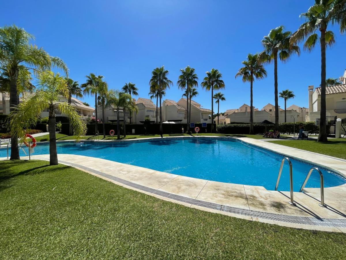 El Arenal Townhouse By The Beach With Swimming Pool - Eaw Homes Марбелья Экстерьер фото